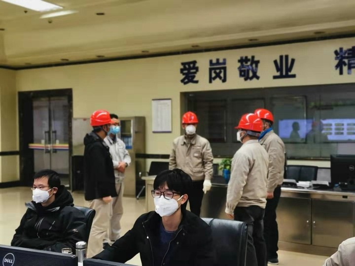 万众一心共克时艰，众志成城战胜疫情