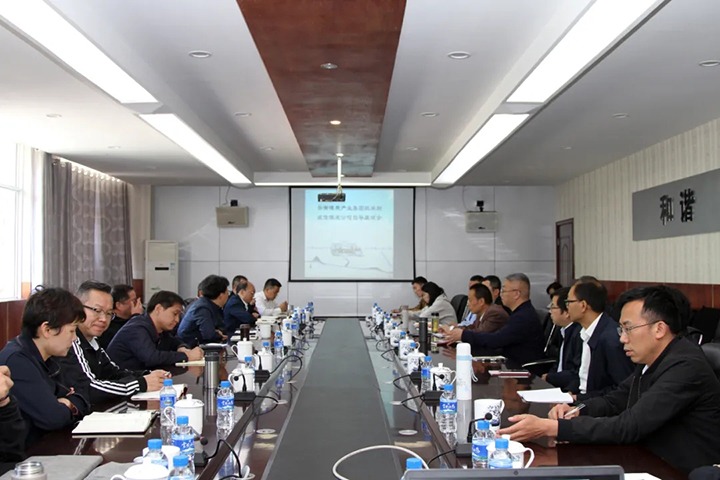 集团机关深入下层开展“我为群众办实事”实践活动