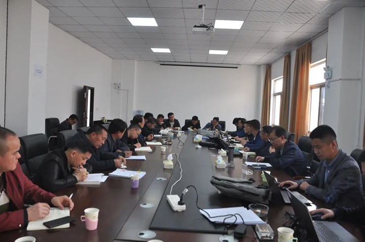 云煤（6008集团官方网站）集团煤矿清静巡查第二督导组到陆东煤矿开展清静生产标准化治理系统建设初审验收