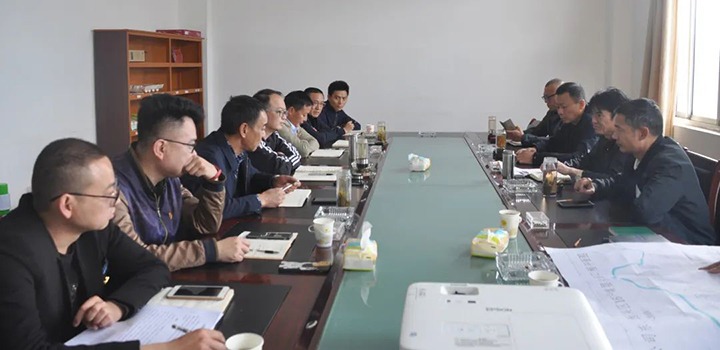 曲灸愿茉淳、麒麟区能源局一行到陆东煤矿公司开展清静生产督查事情