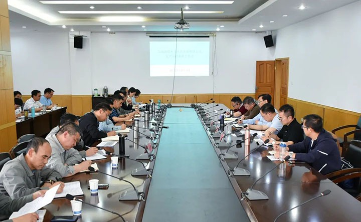 集团党委副书记、、总司理高建嵩一行到曲煤焦化公司开展生产谋划督导调研