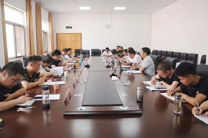 【简讯】省能源局能源清静督导随处长潘永军一行到陆东煤矿检查、、中石化云南分公司到先锋化工考察交流、、镇雄煤业建设瓦斯治理立异事情室