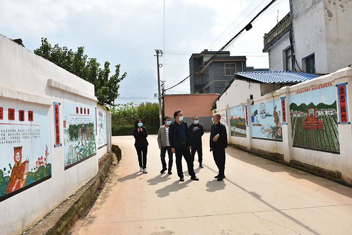 【简讯】曲煤焦化持续推进墟落振兴“试点”事情｜四角地煤矿团支部到敬老院开展“月圆中秋、爱心无疆”送温暖献爱心主题活动