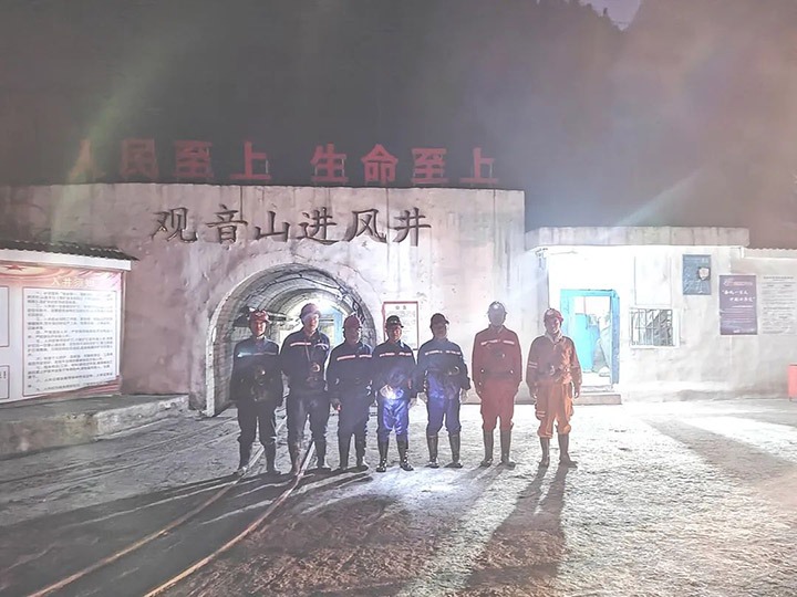 云煤（6008集团官方网站）集团党委委员、、副总司理施从伟到威信煤炭公司检查清静生产事情