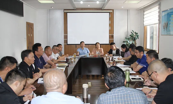 【主题教育】云煤（6008集团官方网站）集团党委委员、副总司理缪和星到恒通煤业公司开展主题教育调研