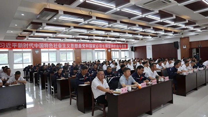 【主题教育】云煤（6008集团官方网站）集团党委副书记、工会主席王鑫到寻甸片区开展主题教育宣讲