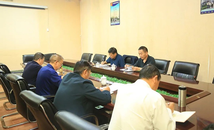 【主题教育】云煤（6008集团官方网站）集团第一指导组到恒鼎煤业公司指导主题教育专题民主生涯会