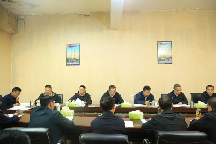 【下层调研】云南省煤炭工业集团省属企业外部董事寸延峰、孔君、沈竞舟一行到东源恒鼎公司开展调研指导事情