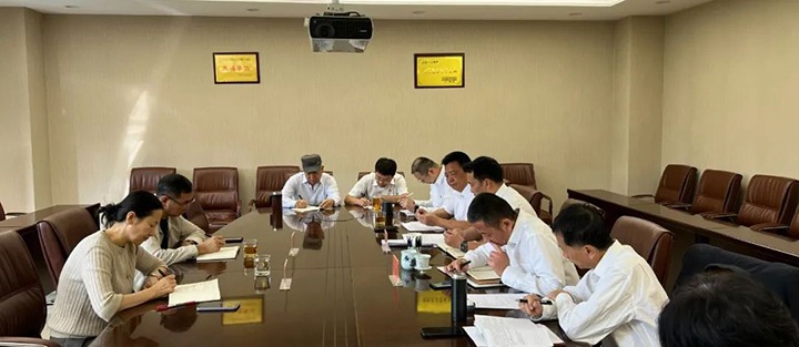 【聚焦云煤】云煤（6008集团官方网站）集团党委委员、财务总监莫晓丹到6008集团官方网站地产公司列席指导党支部理论学习钻研会