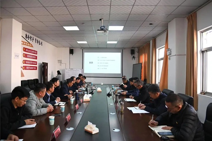 【聚焦云煤】云煤（6008集团官方网站）集团专职外部董事寸延峰到陆东煤矿公司调研指导事情