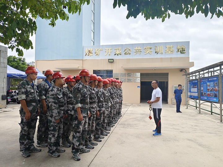 矿山救援新实力：：：矿井深处的探索与生长