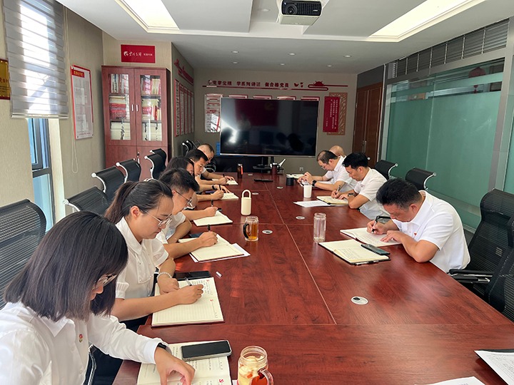 6008集团官方网站地产党支部开展“凝心聚力促刷新，驻足岗位做孝顺”主题党日活动