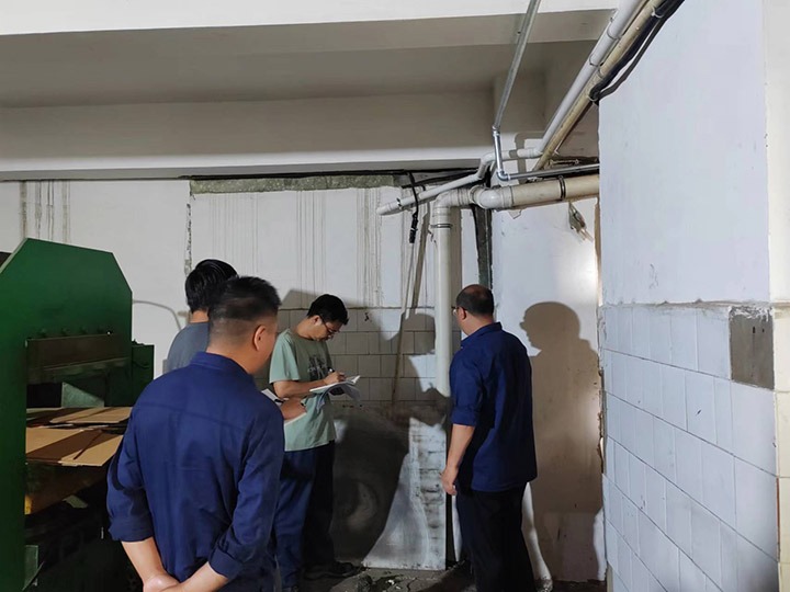 云南先进弹性体工业立异研究院有限公司开展节前警示教育和清静、、、环！！、、、消防大检查