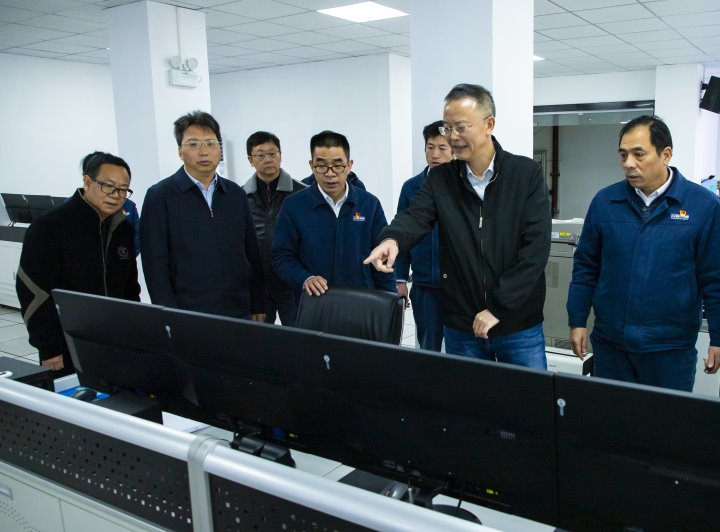 集团党委书记、、董事长胡均到镇雄煤业公司调研