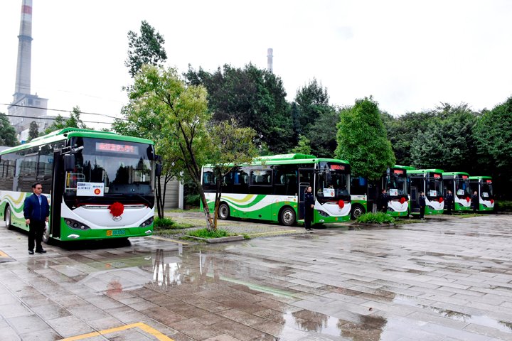 刷新为了谁？？？暖心事里见新生 